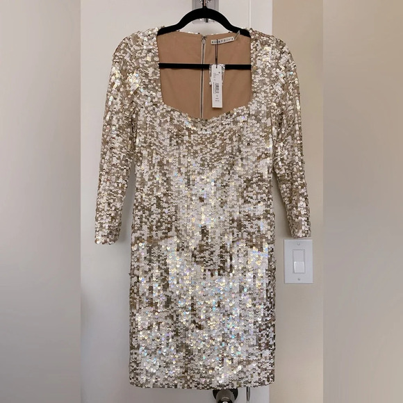 NWT Alice + Olivia Sequins Long Sleeve Mini Dress Gold Champagne Size 6 - Picture 5 of 13